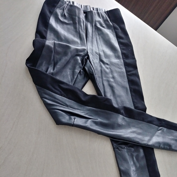 Slip on leather pants - Picture 1 of 1